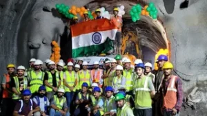 ऋषिकेश-कर्णप्रयाग रेल परियोजना में बड़ी उपलब्धि, 10.8 किमी लंबी सुरंग हुई आर-पार